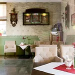 فندق Bursztyn Medical & Wellness 4*