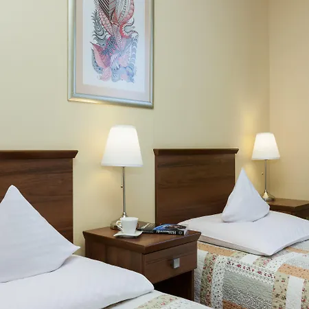 Bursztyn Medical & Wellness Hotel 4*