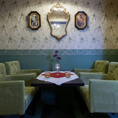 Bursztyn Medical & Wellness Hotel 4*