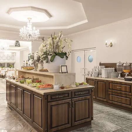 Hotel Bursztyn Medical & Wellness 4*
