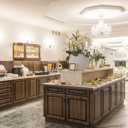Bursztyn Medical & Wellness 4* Dąbki