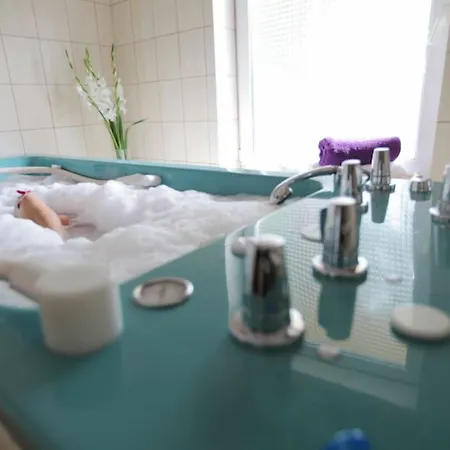 Bursztyn Medical & Wellness
