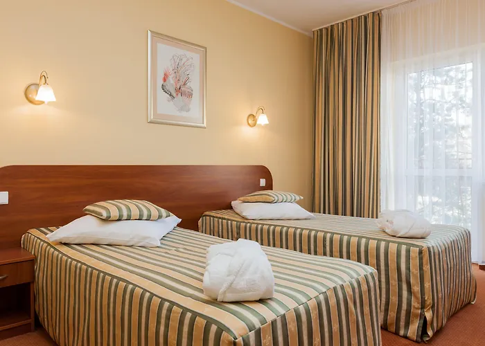 Bursztyn Medical & Wellness Hotel 4*